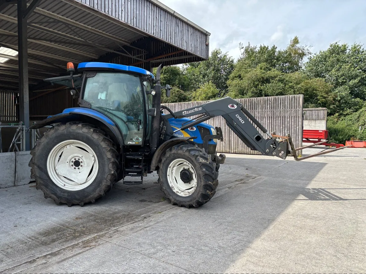 New Holland 2010 - Image 1