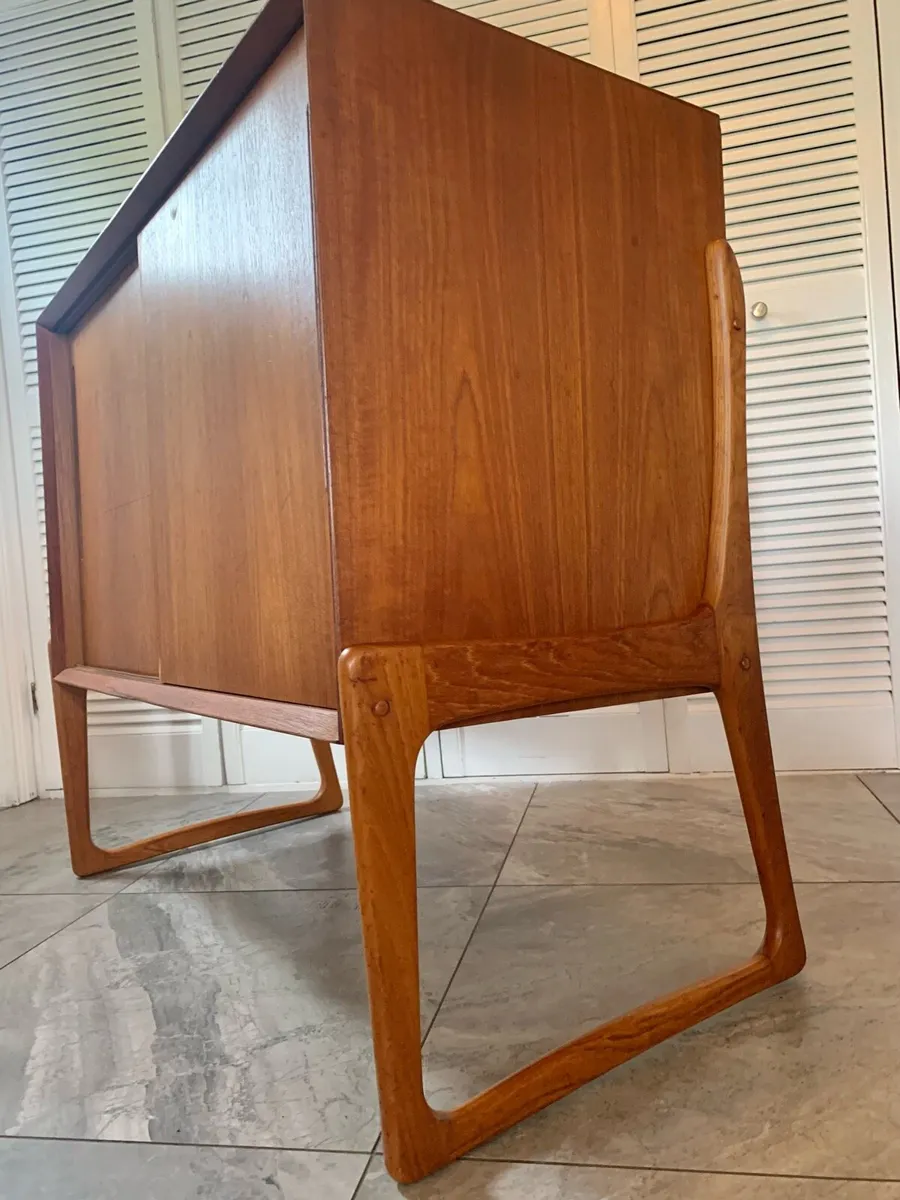 Mid century Danish sideboard - Image 4