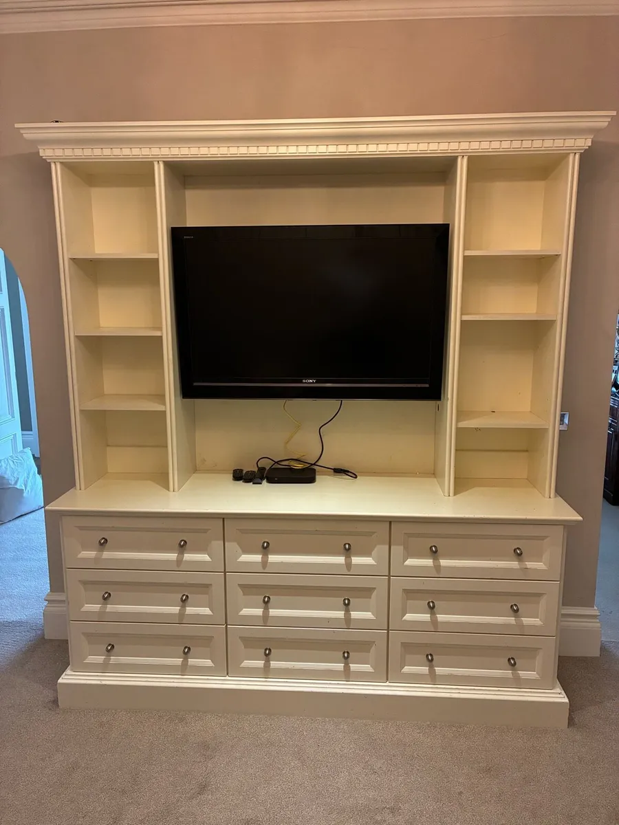 Tv unit - Image 1