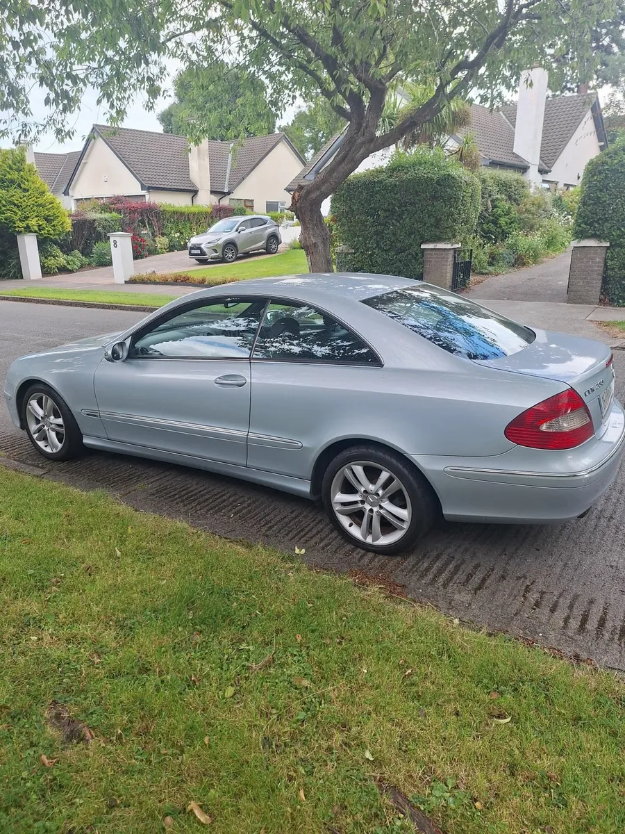 Mercedes-Benz CLK 2005 - Image 1