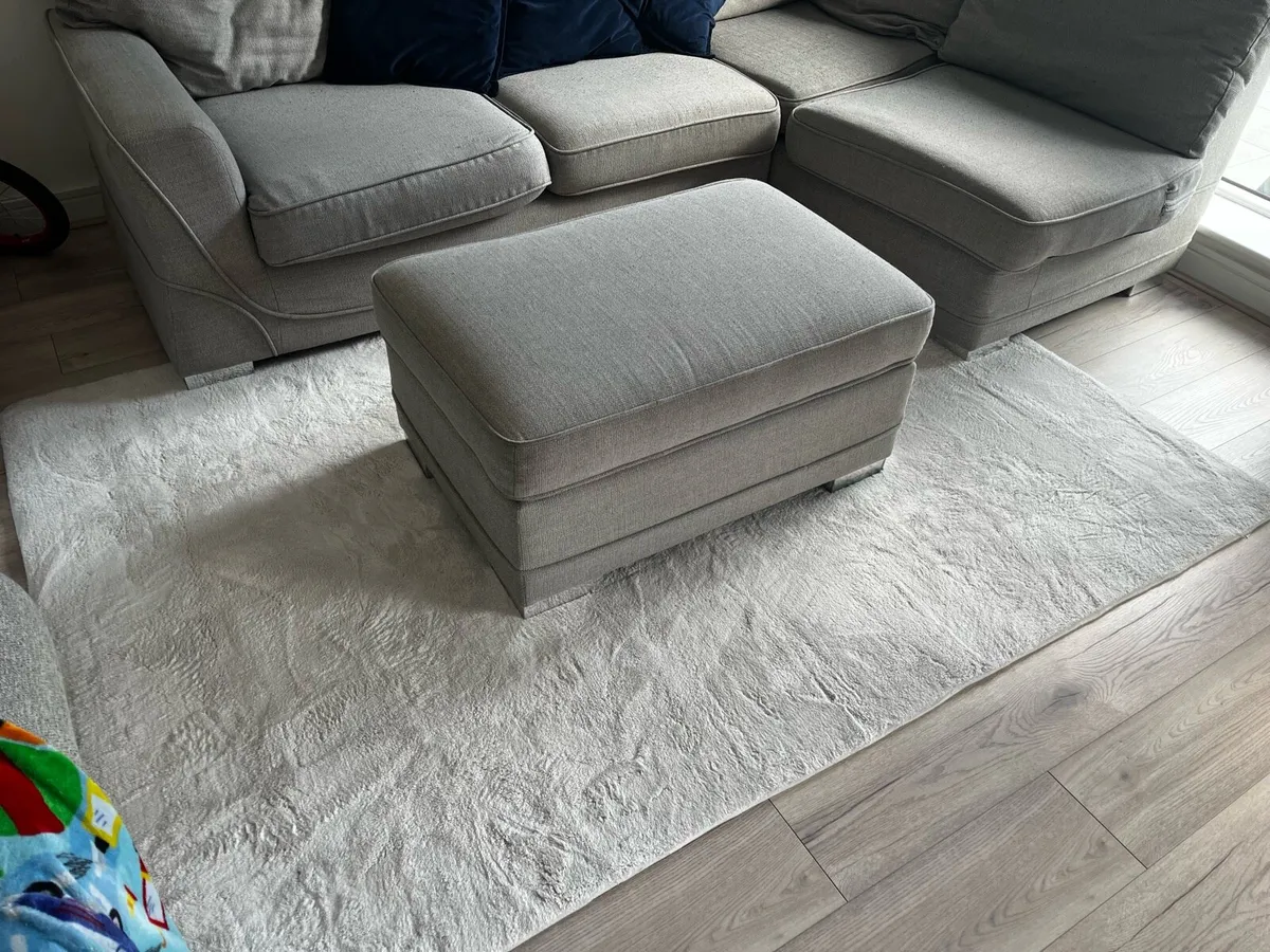 Sofa and pouffe - Image 2