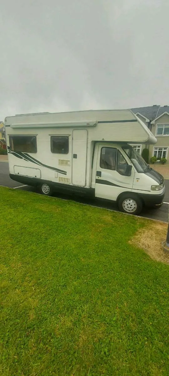 Motorhome - Image 4