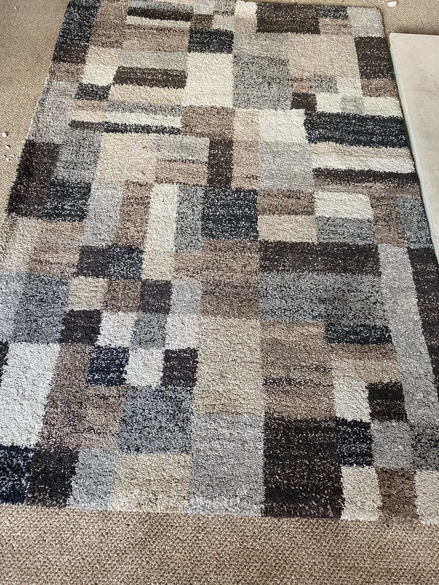Living Room Rug - Image 1