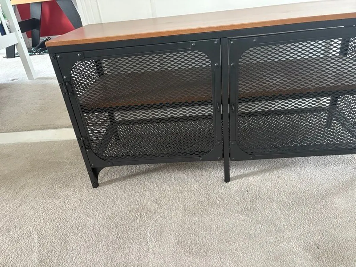 TV Bench - like new - Image 2