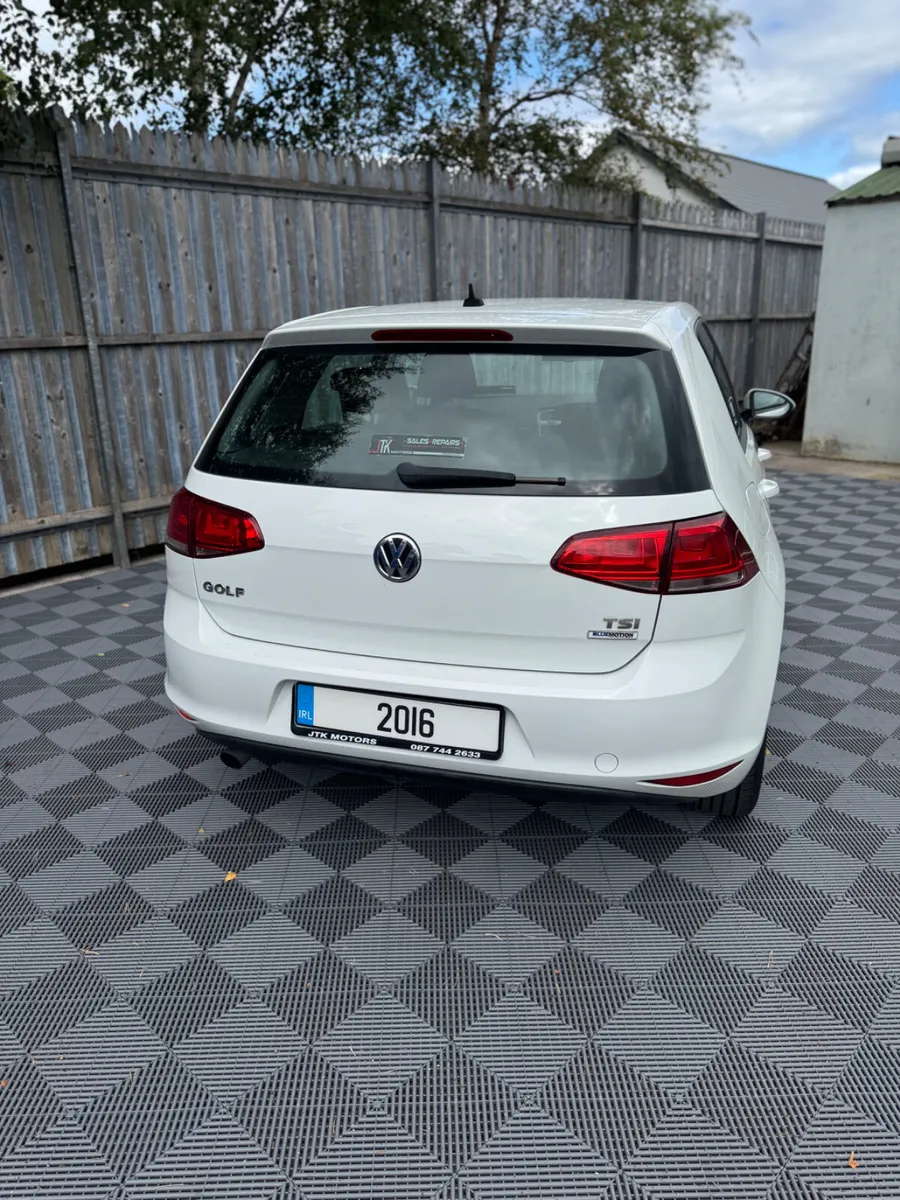 Volkswagen Golf 1.2 TSI 2016 - Image 2