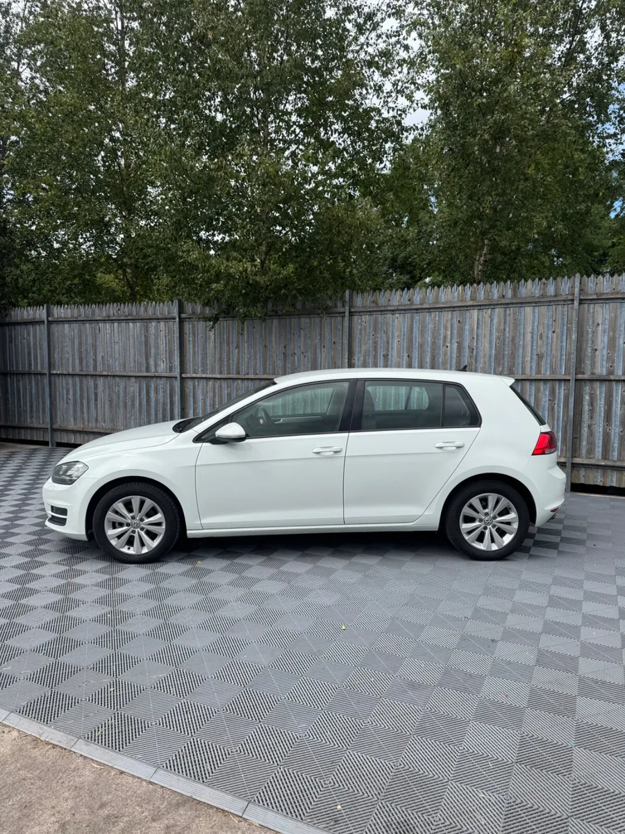Volkswagen Golf 1.2 TSI 2016 - Image 3