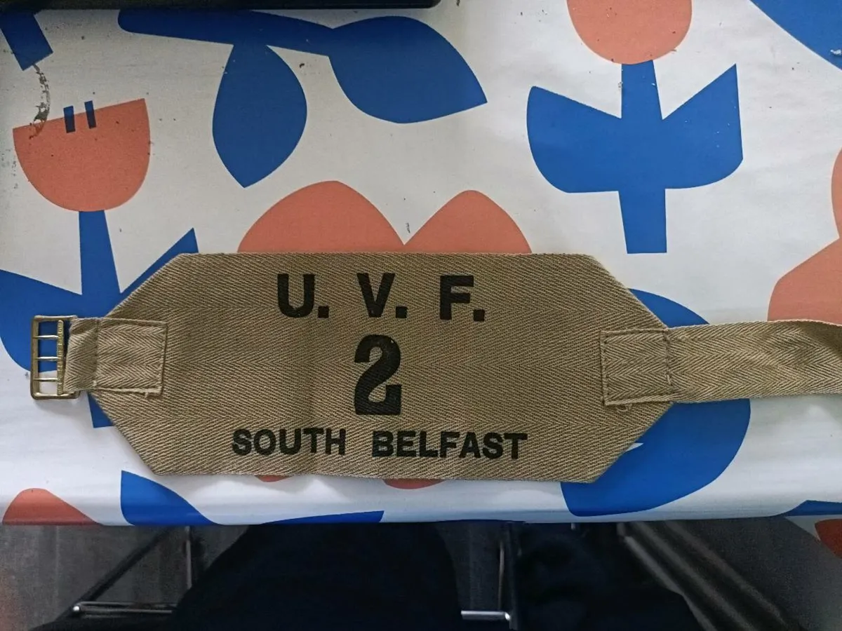 NICE ORIGINAL PERIOD 1912 UVF ARM BAND - Image 1