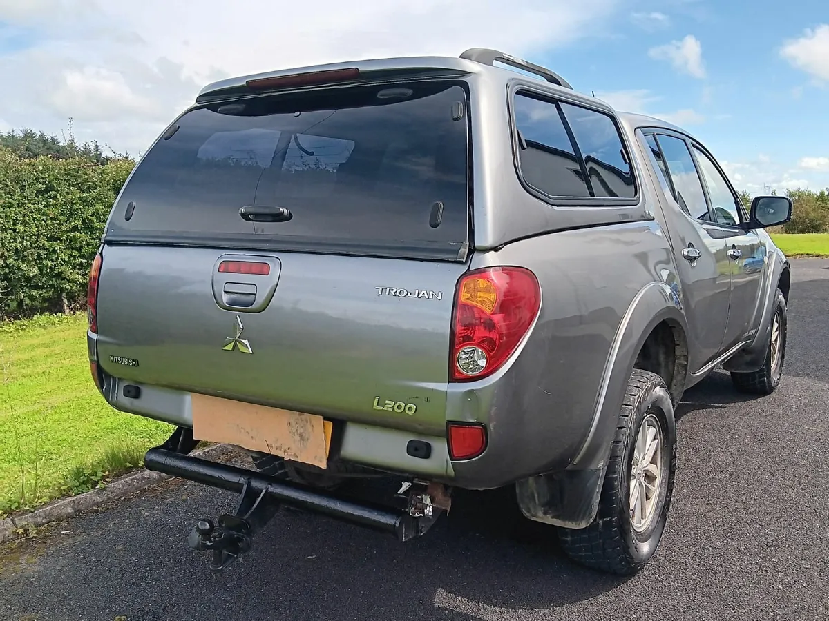 Mitsubishi L200 2014 - Image 2