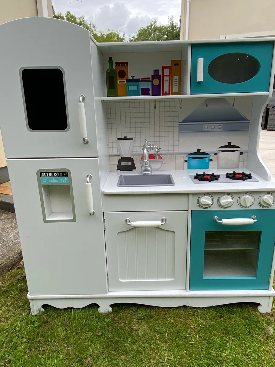 Wooden play kitchen - Image 1