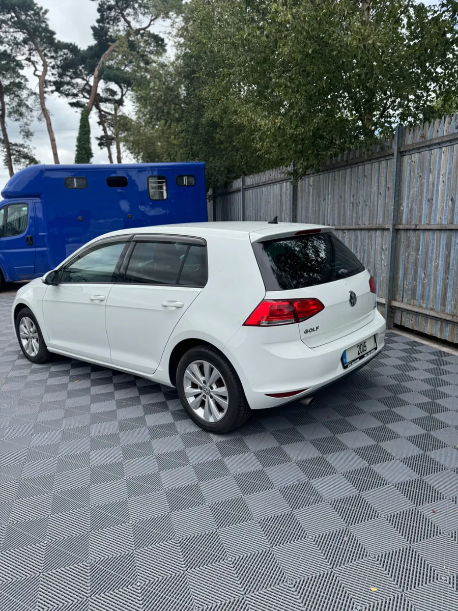 Volkswagen Golf 1.2TSI 2015 Automatic - Image 2