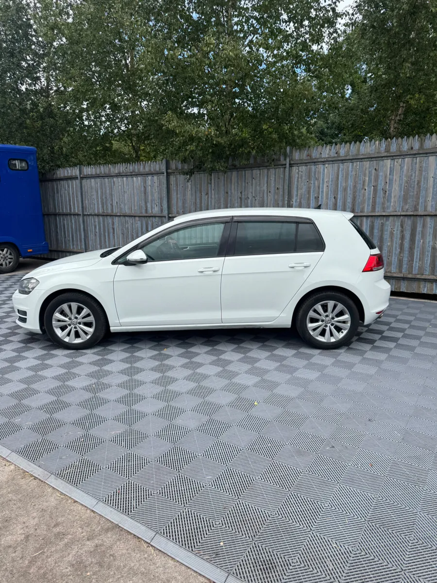 Volkswagen Golf 1.2TSI 2015 Automatic - Image 1