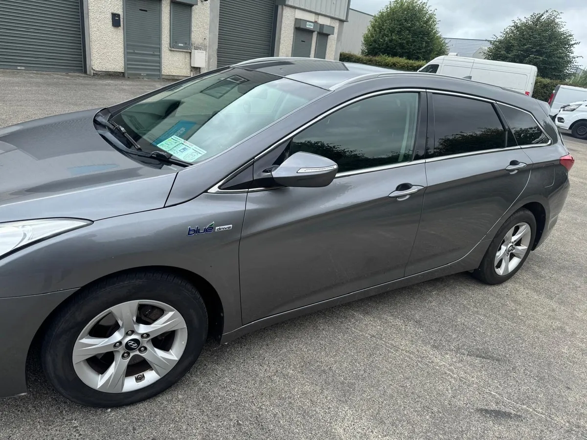Hyundai i40 blue drive 1.7 - Image 2