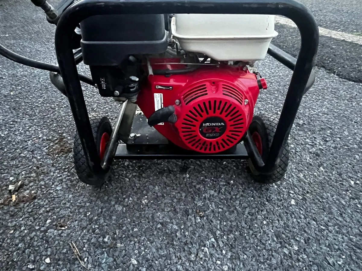 Pressure washer - Image 1