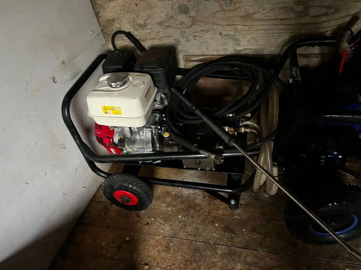 Pressure washer - Image 3
