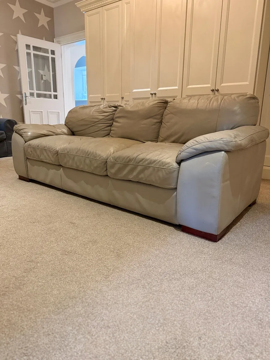 Couch - Image 1