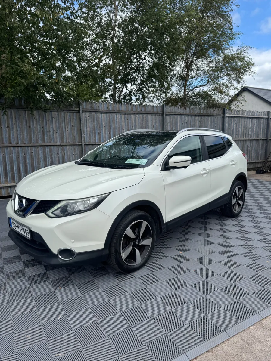 Nissan Qashqai 2015 - Image 1