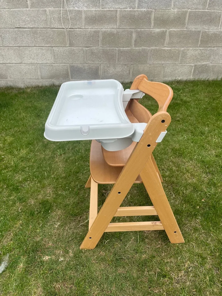 High chair - Image 1