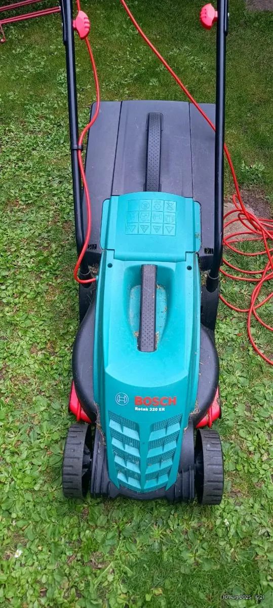 Bosch. 320er Electric Lawnmower - Image 3