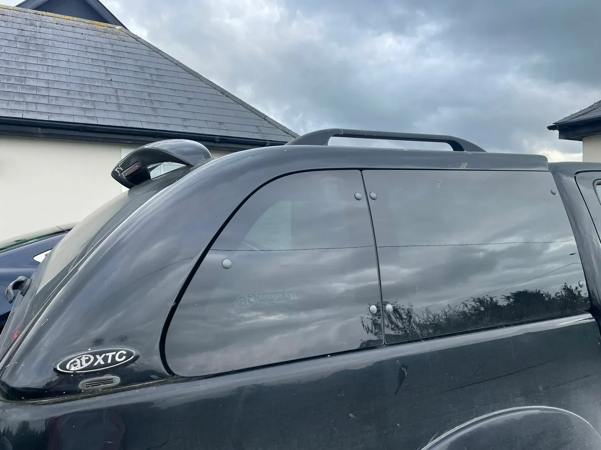 Toyota hilux canopy - Image 1