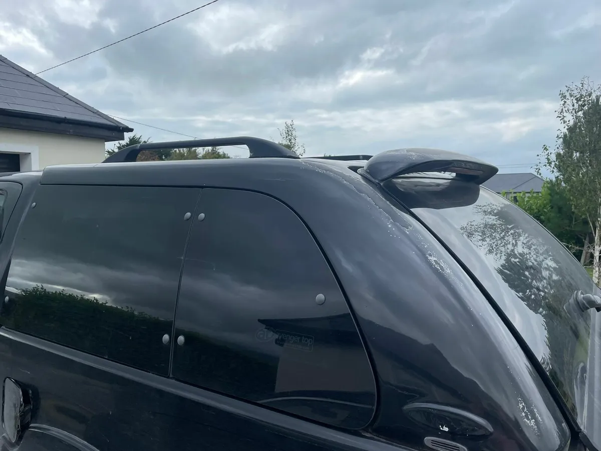 Toyota hilux canopy - Image 3