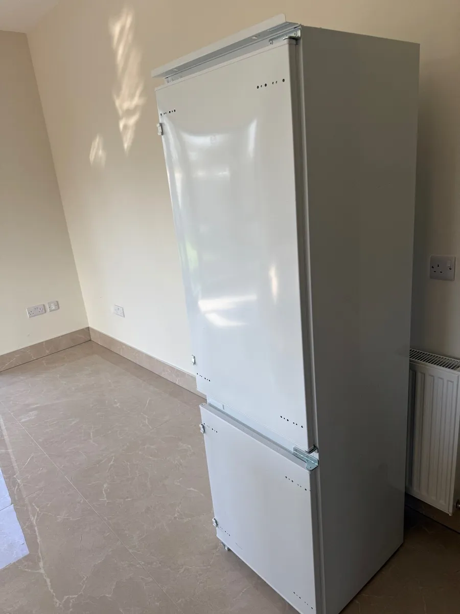 Fridge - Image 3