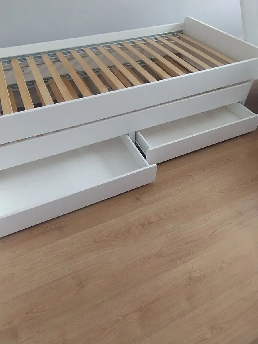 white single with guest bed need gone 120 ono - Image 4