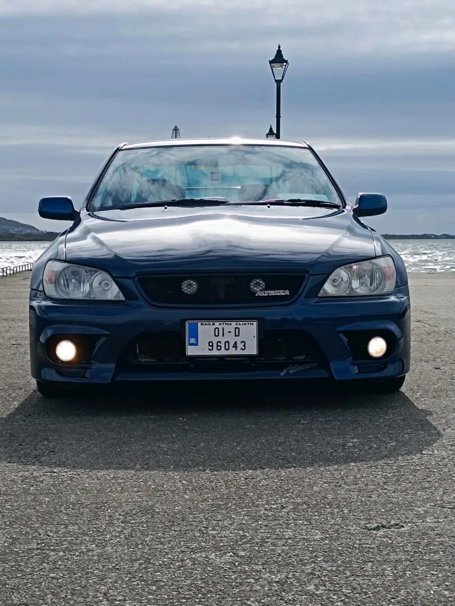 Toyota altezza - Image 2