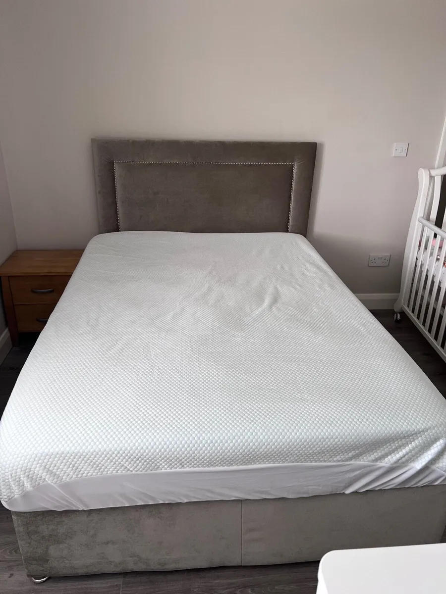 Double bed - Image 4