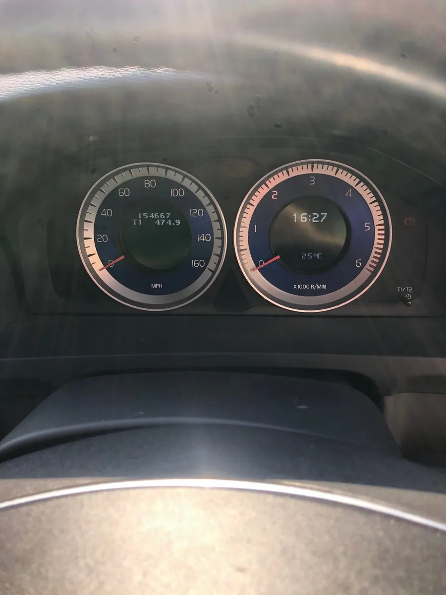Volvo V60 2012 - Image 2