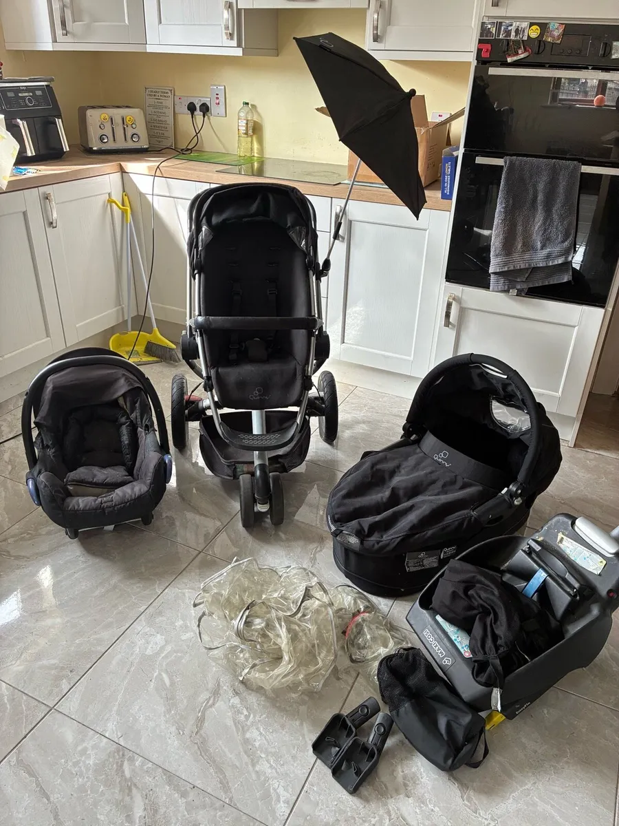 Quinny Buzz Travel System - Image 1