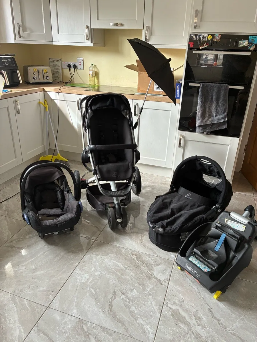 Quinny Buzz Travel System - Image 4