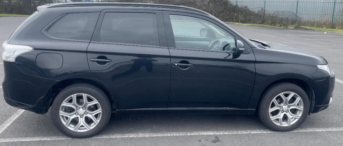 🔵 Mitsubishi Outlander 2.0 GX3H PHEV 160 BHP 4WD - Image 4