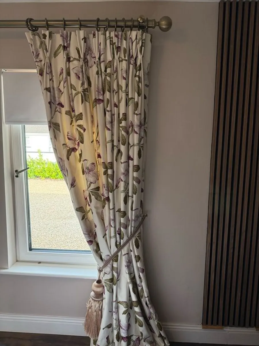 curtains - Image 4