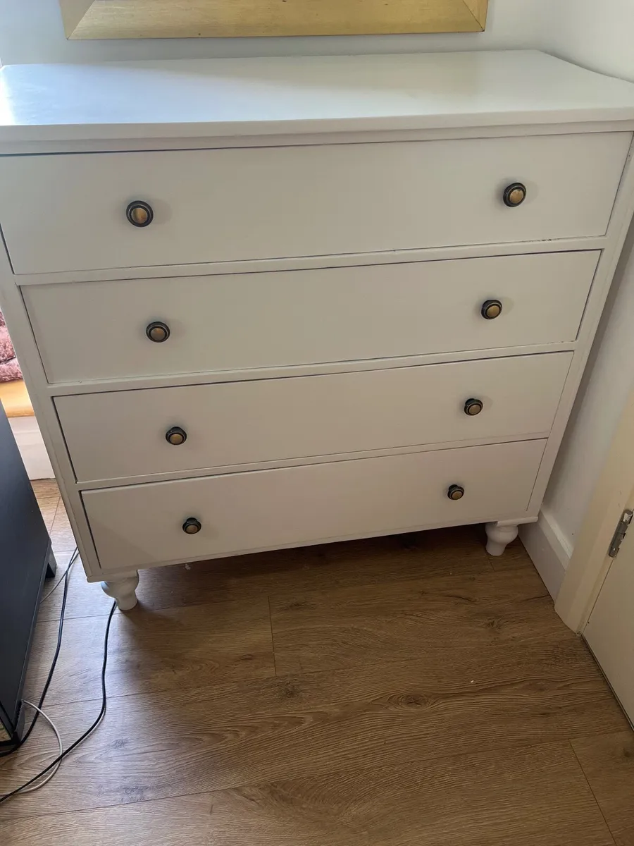Chest of drawers - Image 1