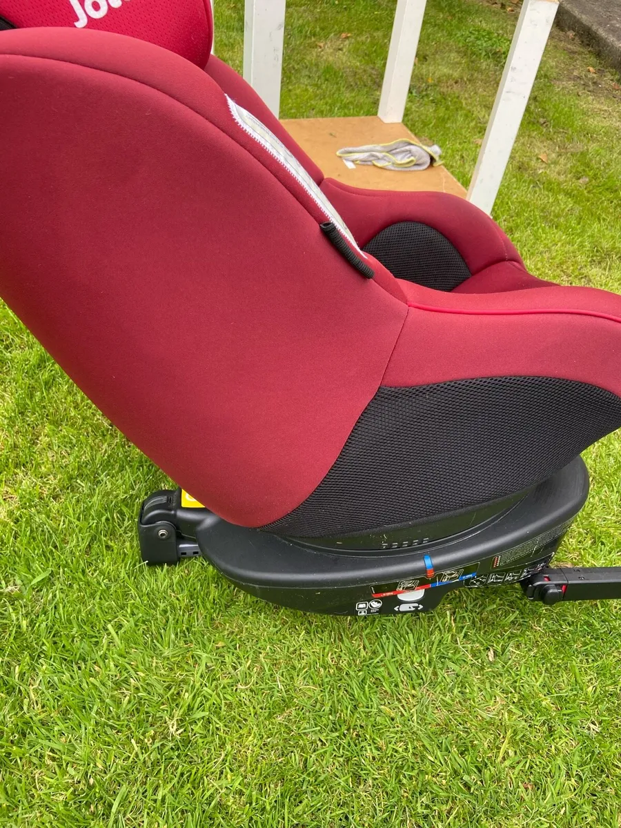 Joie isofix car seat - Image 3