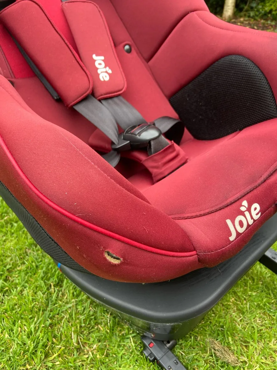 Joie isofix car seat - Image 4