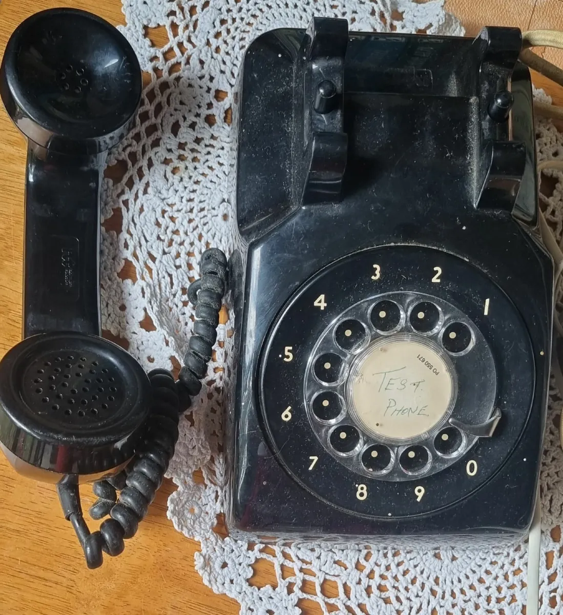 Vintage telephone - Image 2
