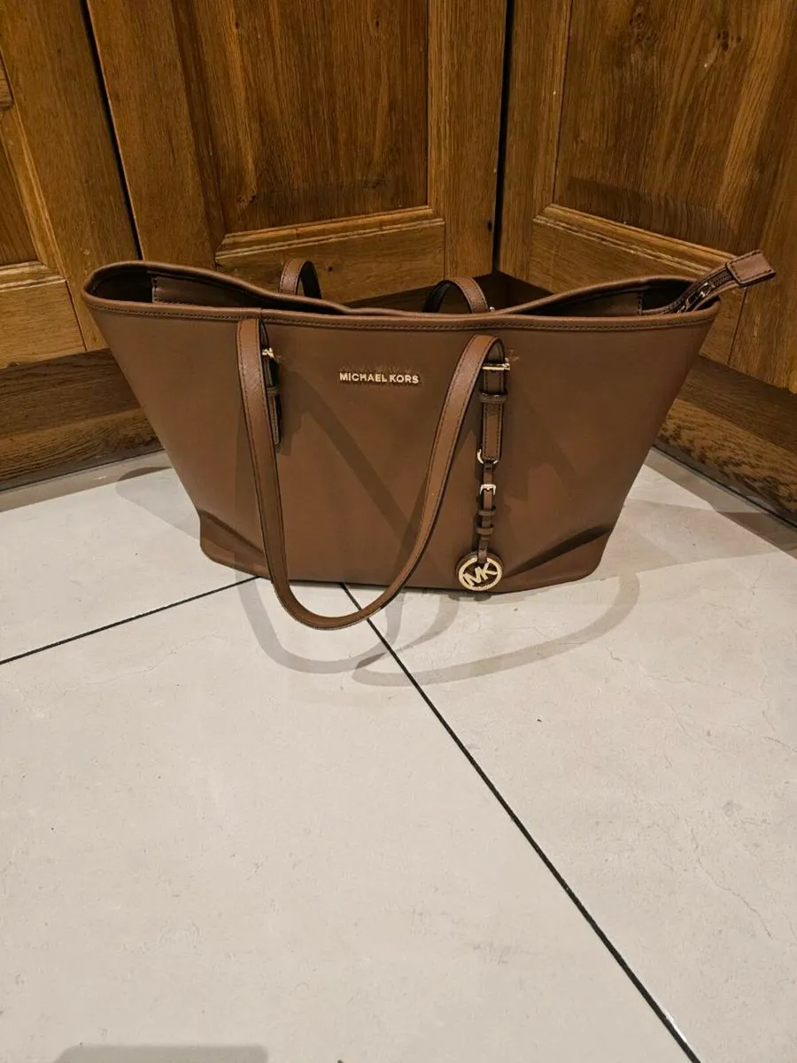 Michael Kors Brown Leather Tote Bag , Almost new - Image 4