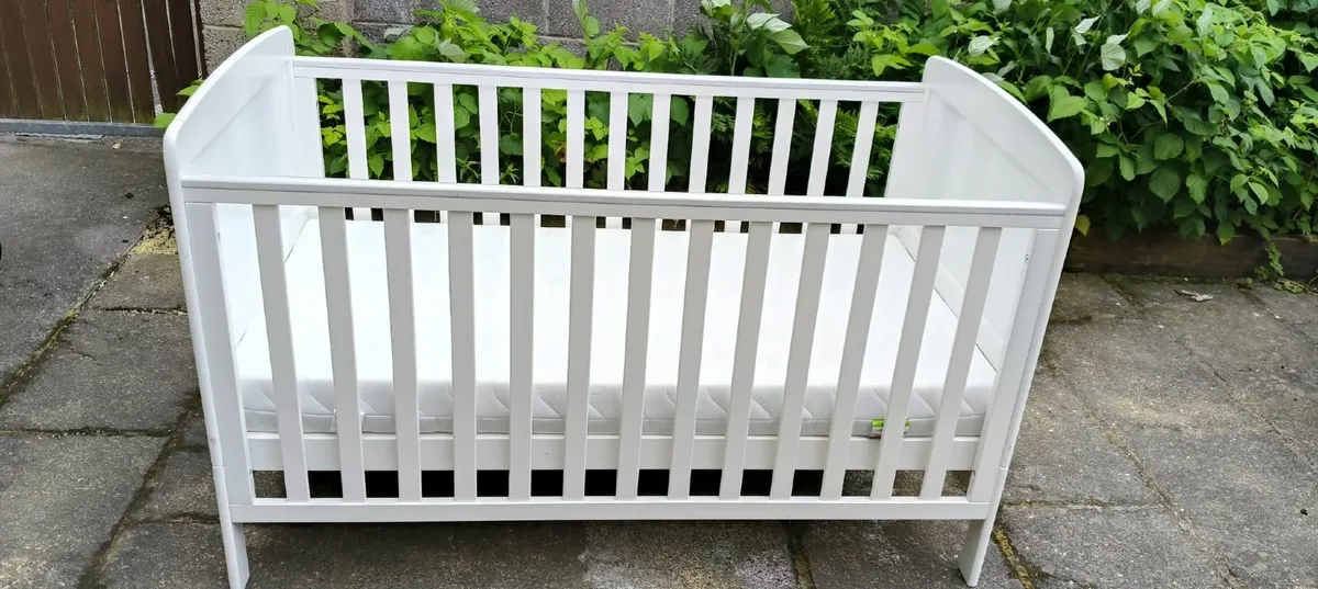 Babylo sienna Cot bed - Image 3