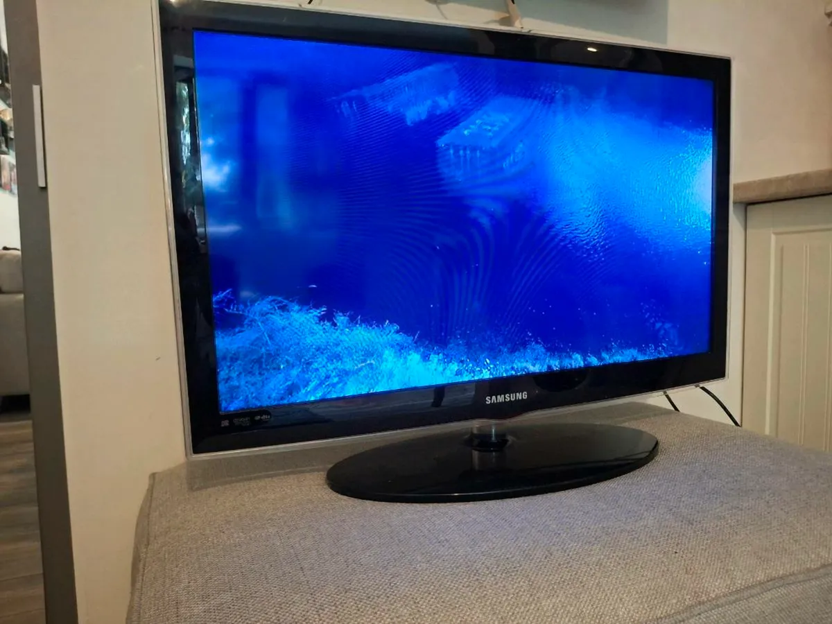 Samsung 32" led tv - Image 2