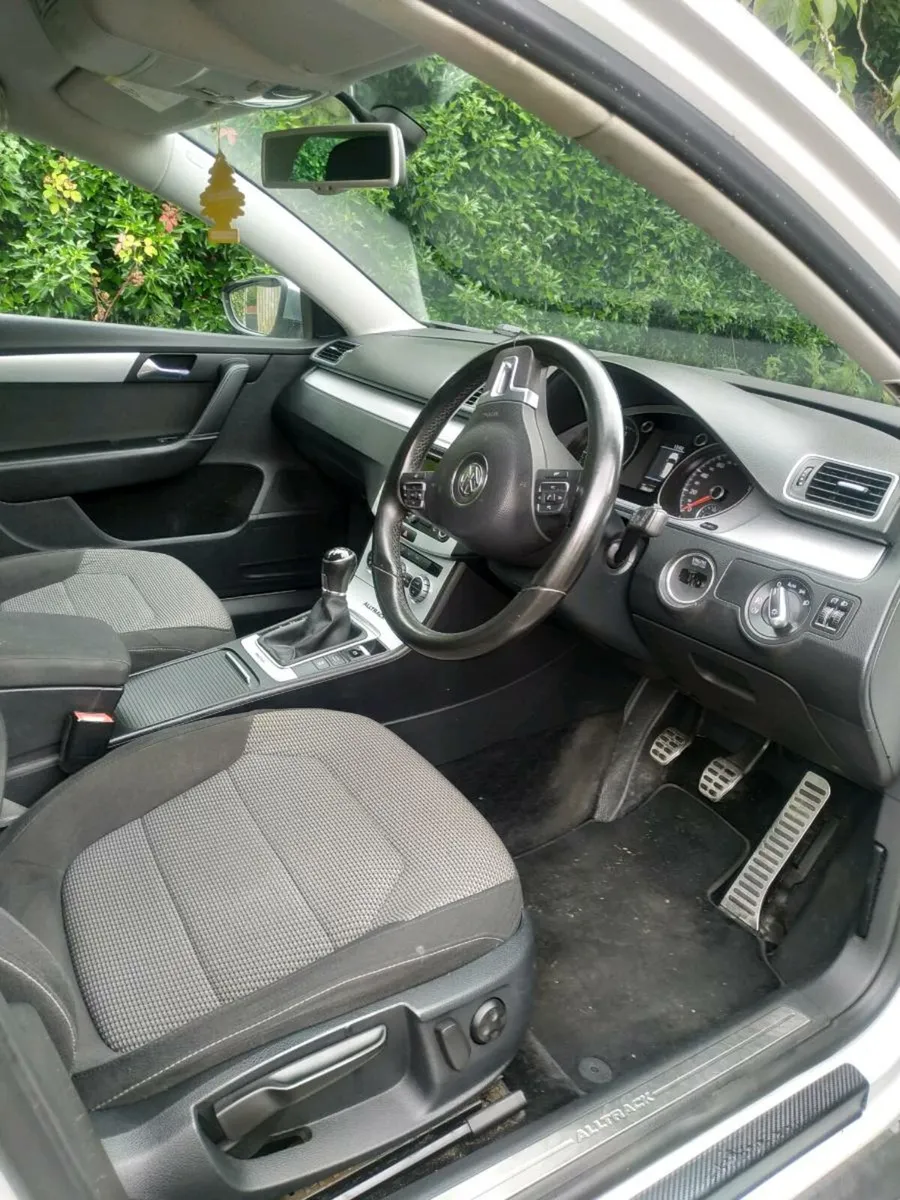 Volkswagen Passat B7 Alltrack TDI MOT 03.2026 - Image 3