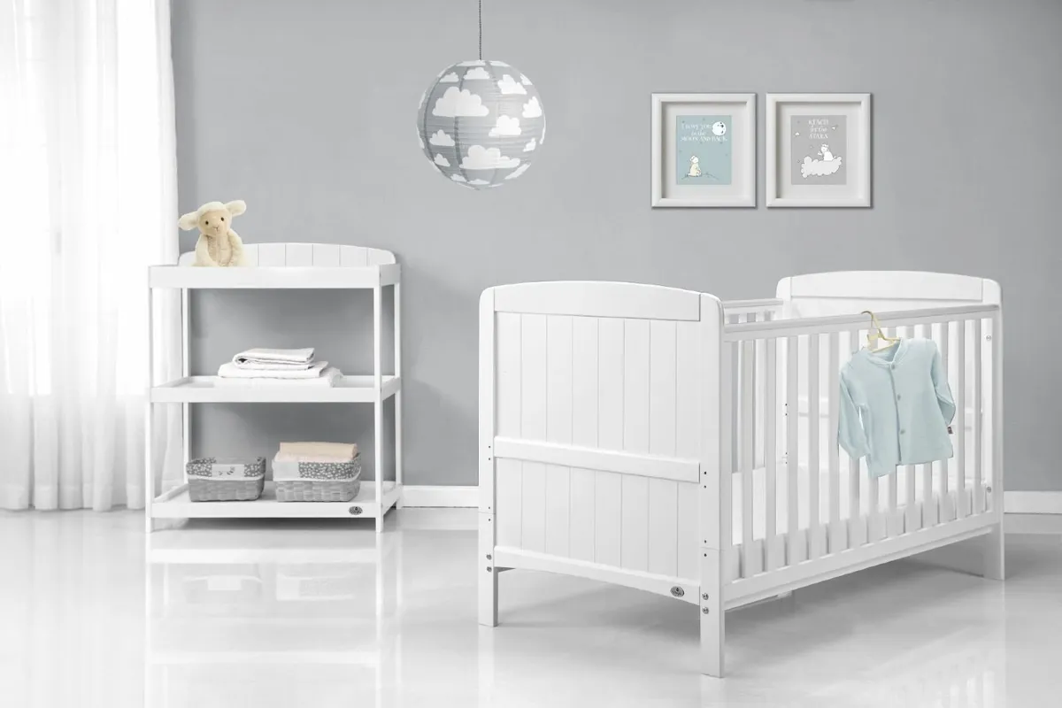 Babylo sienna Cot bed - Image 1