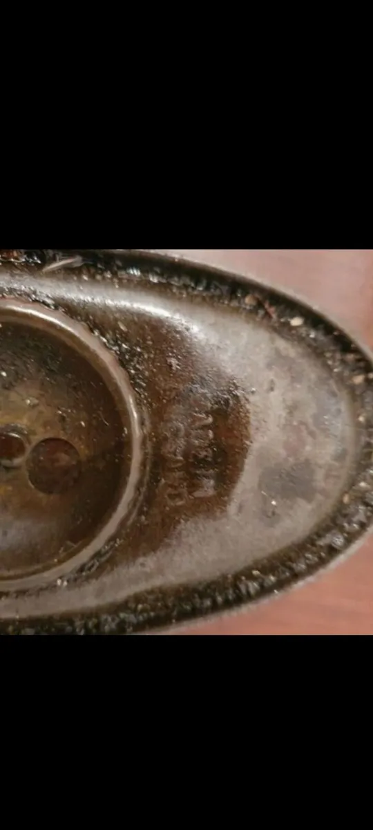 vintage pump oil can - Image 2