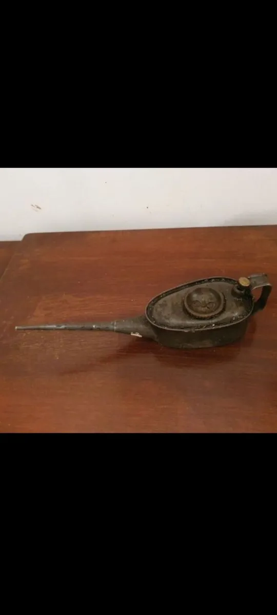 vintage pump oil can - Image 3