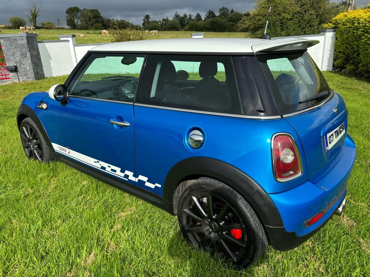 Mini Cooper S - Image 2