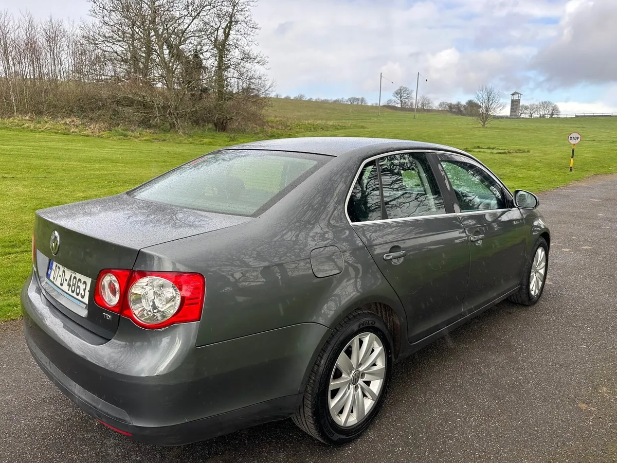 Volkswagen Jetta 2007 - Image 3