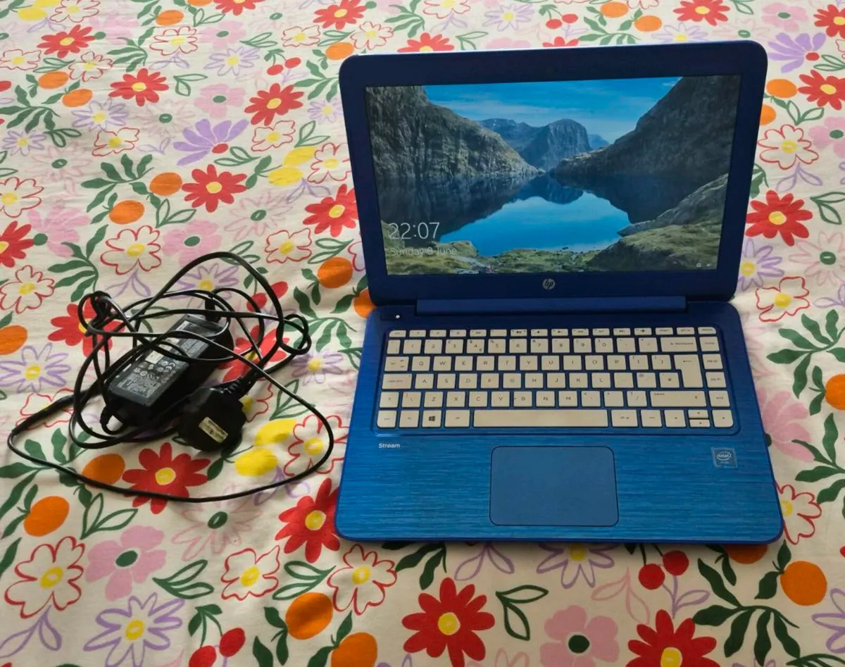 HP Stream 13 2.16GHz laptop working perfect - Image 3