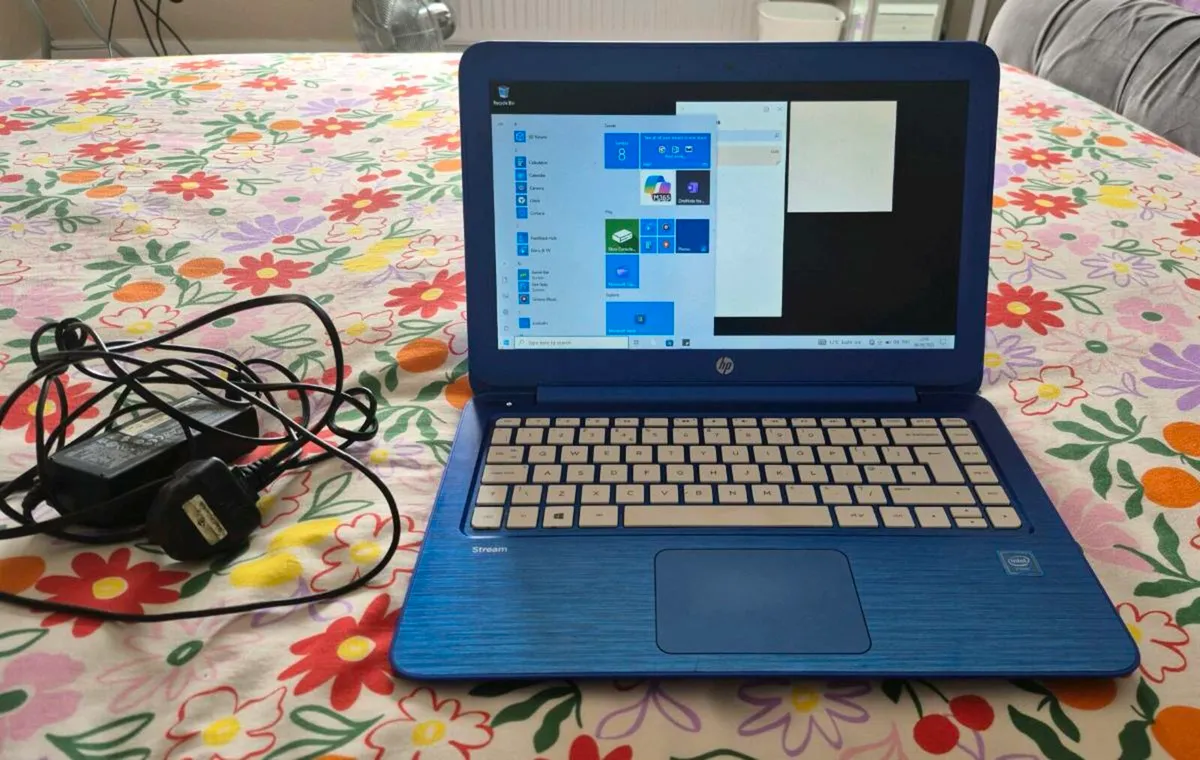HP Stream 13 2.16GHz laptop working perfect - Image 4