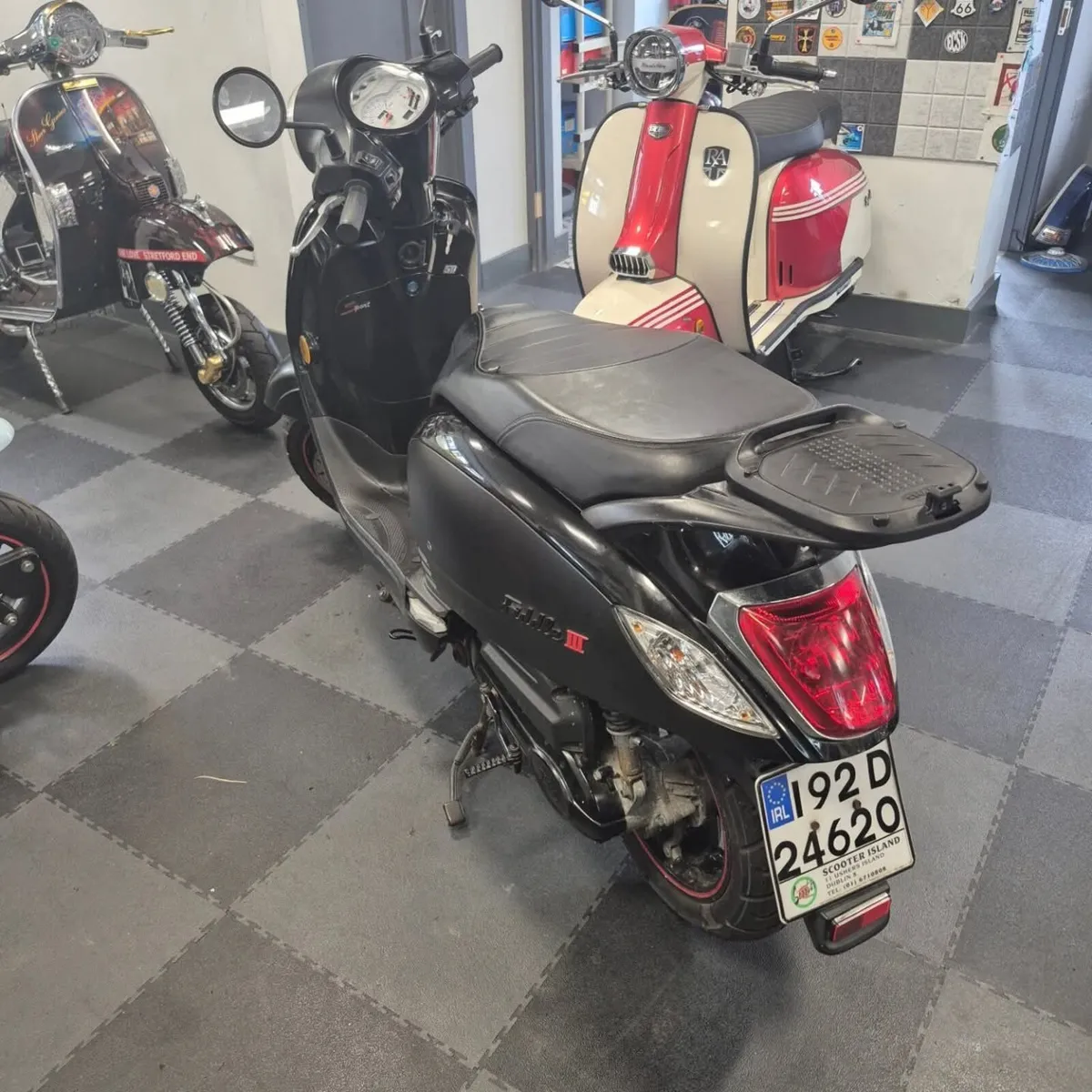 Sym fiddle 50cc like vespa - Image 2
