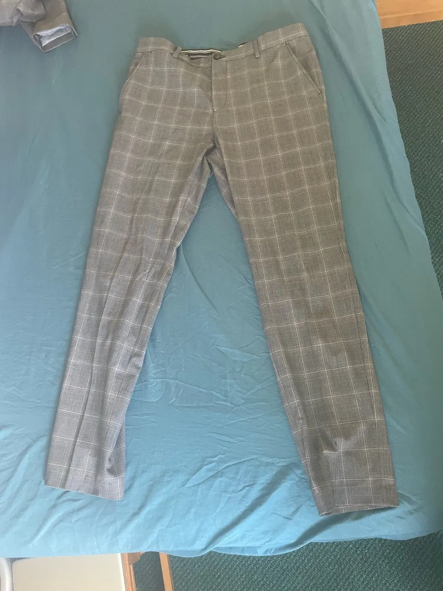 Menswear suit - Image 2
